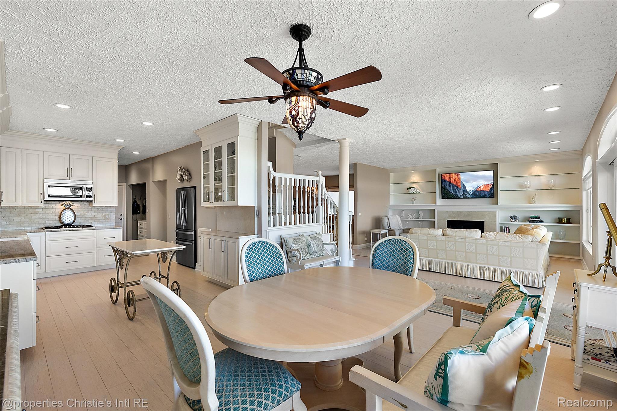 38080 Lakeshore Drive