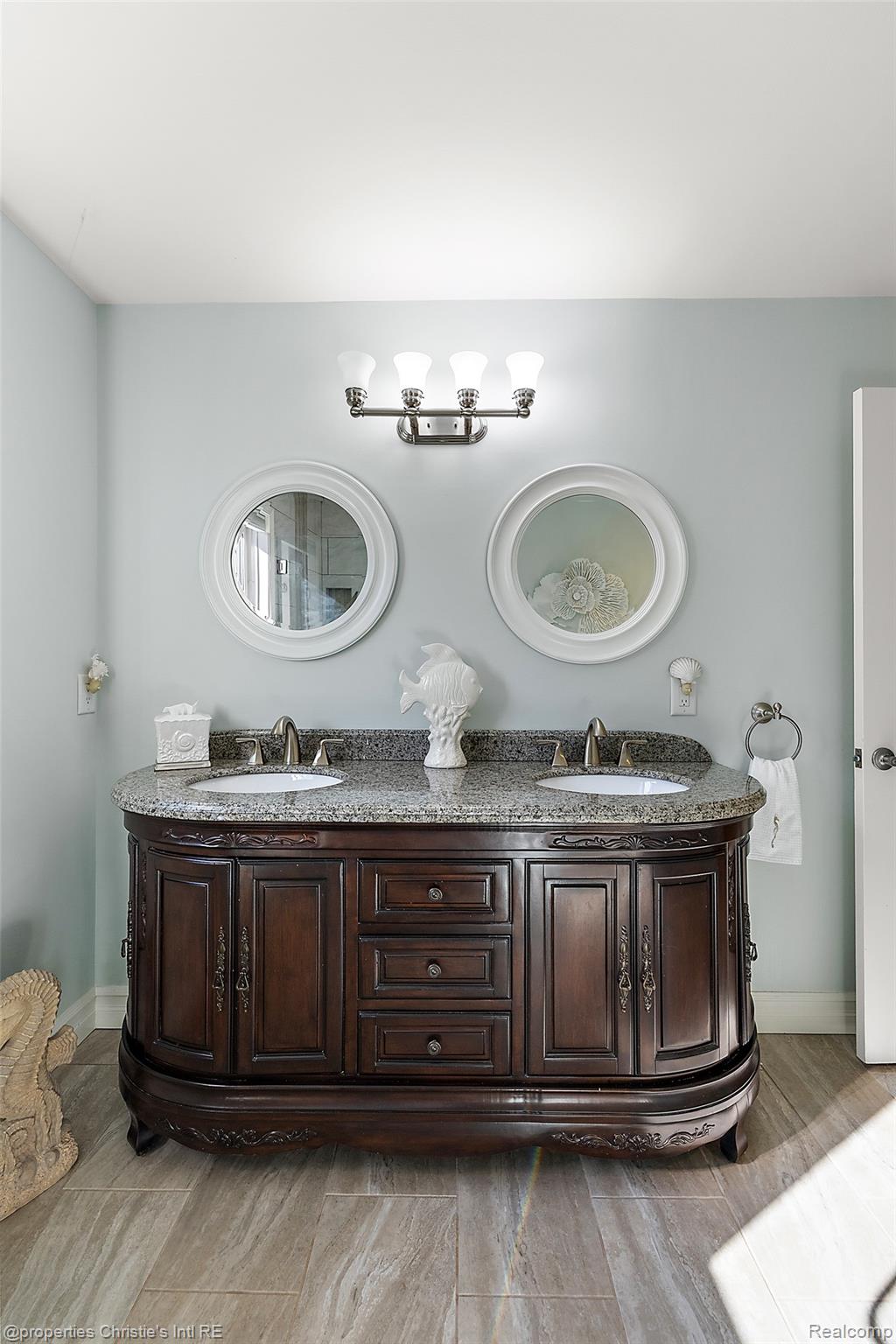 38080 Lakeshore Drive