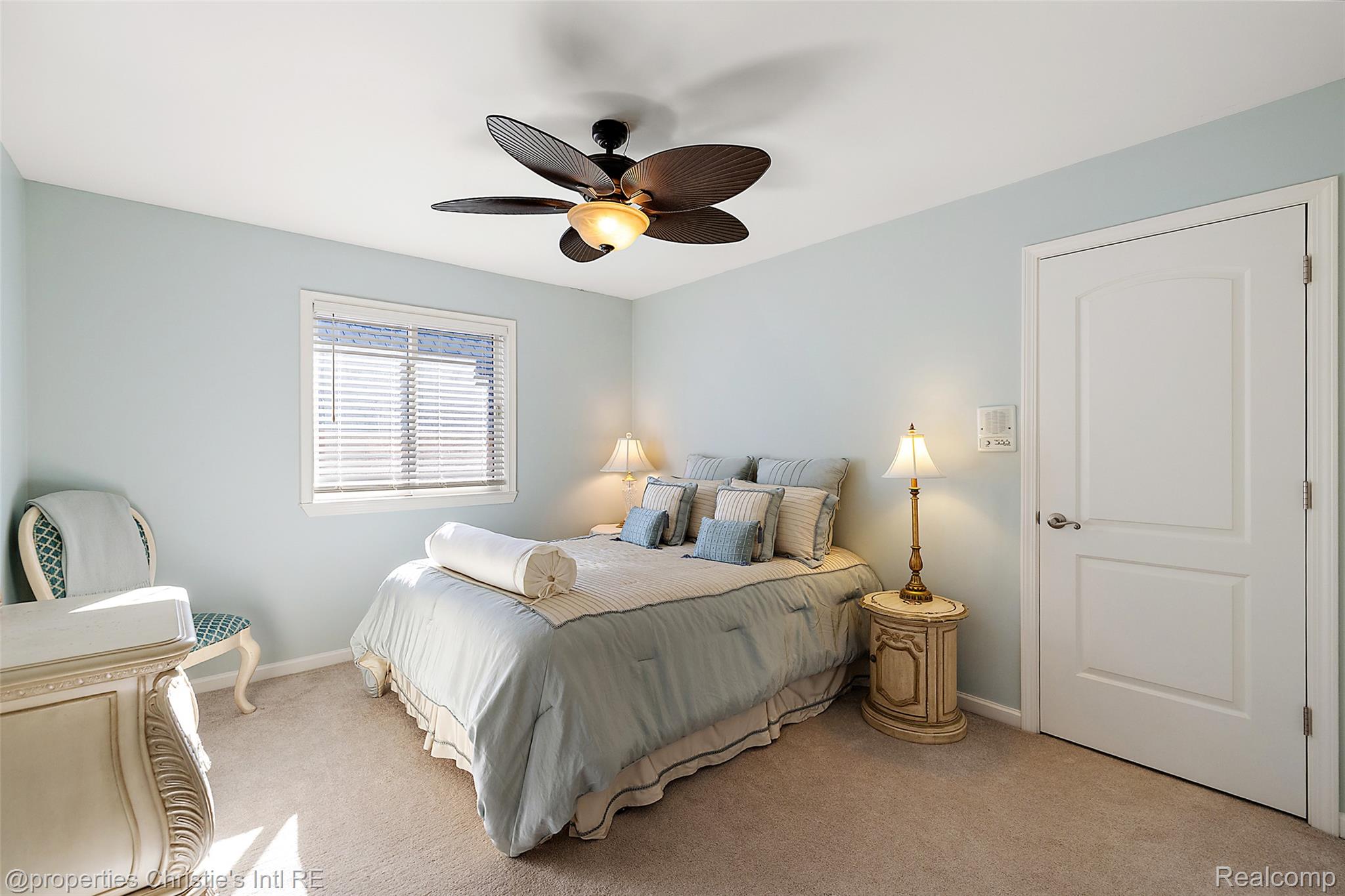 38080 Lakeshore Drive