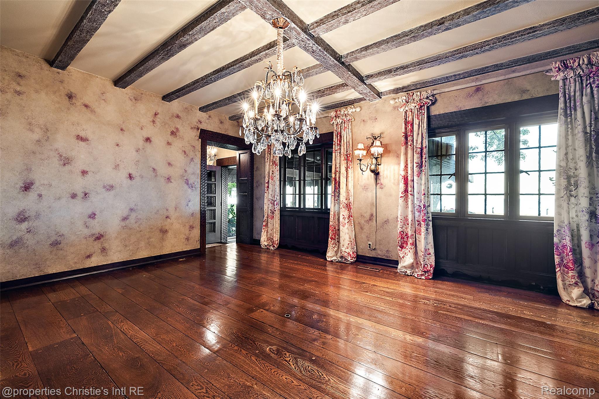 49016 Pointe Lakeview Drive