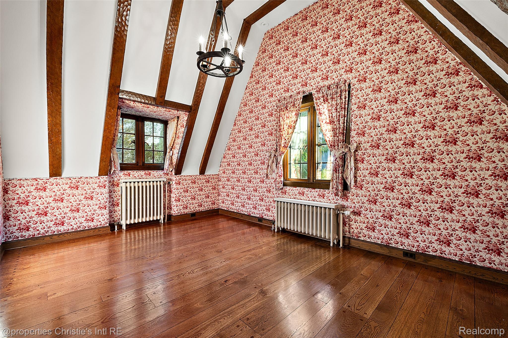 49016 Pointe Lakeview Drive