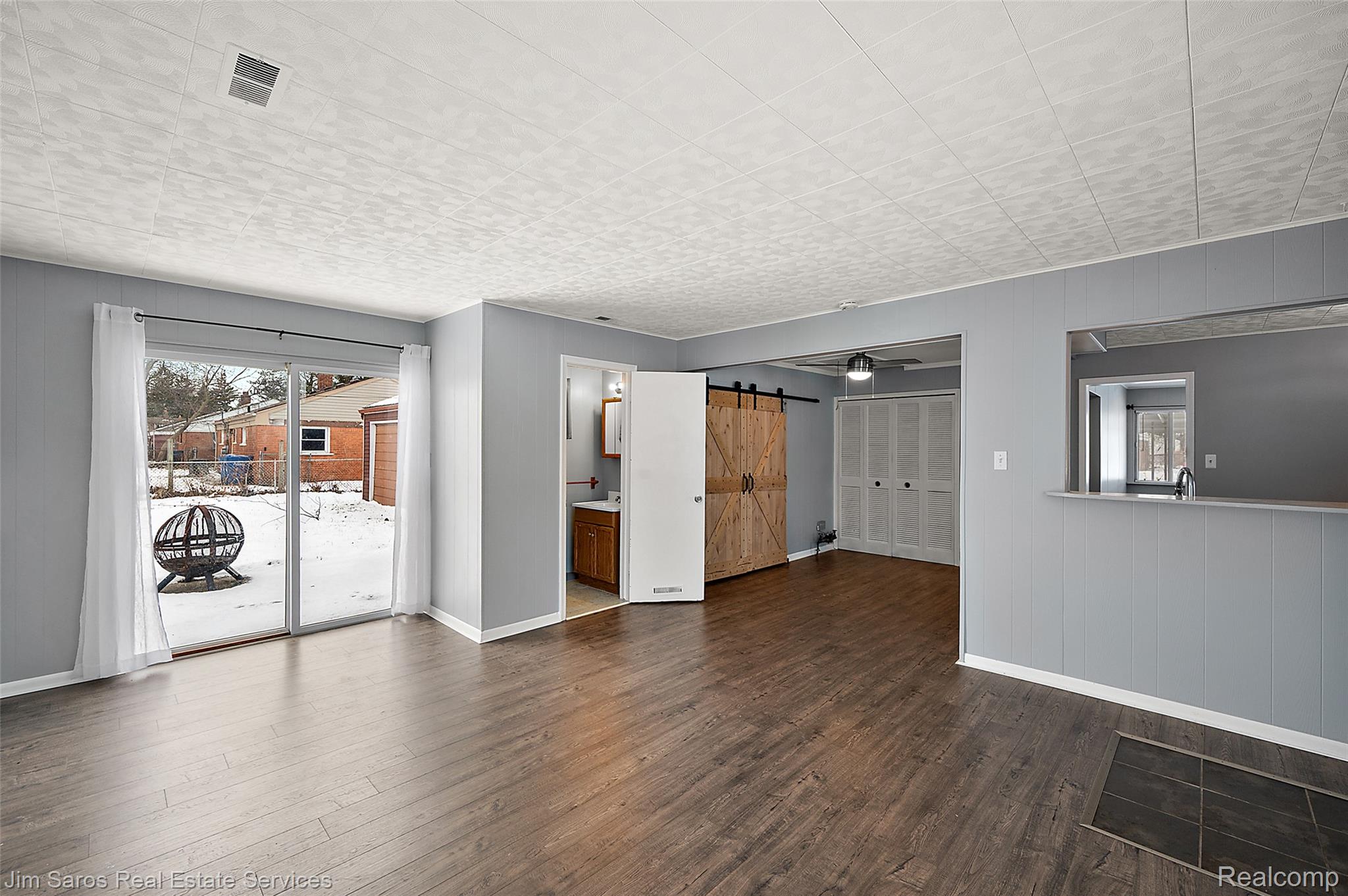 11216 Unity Drive
