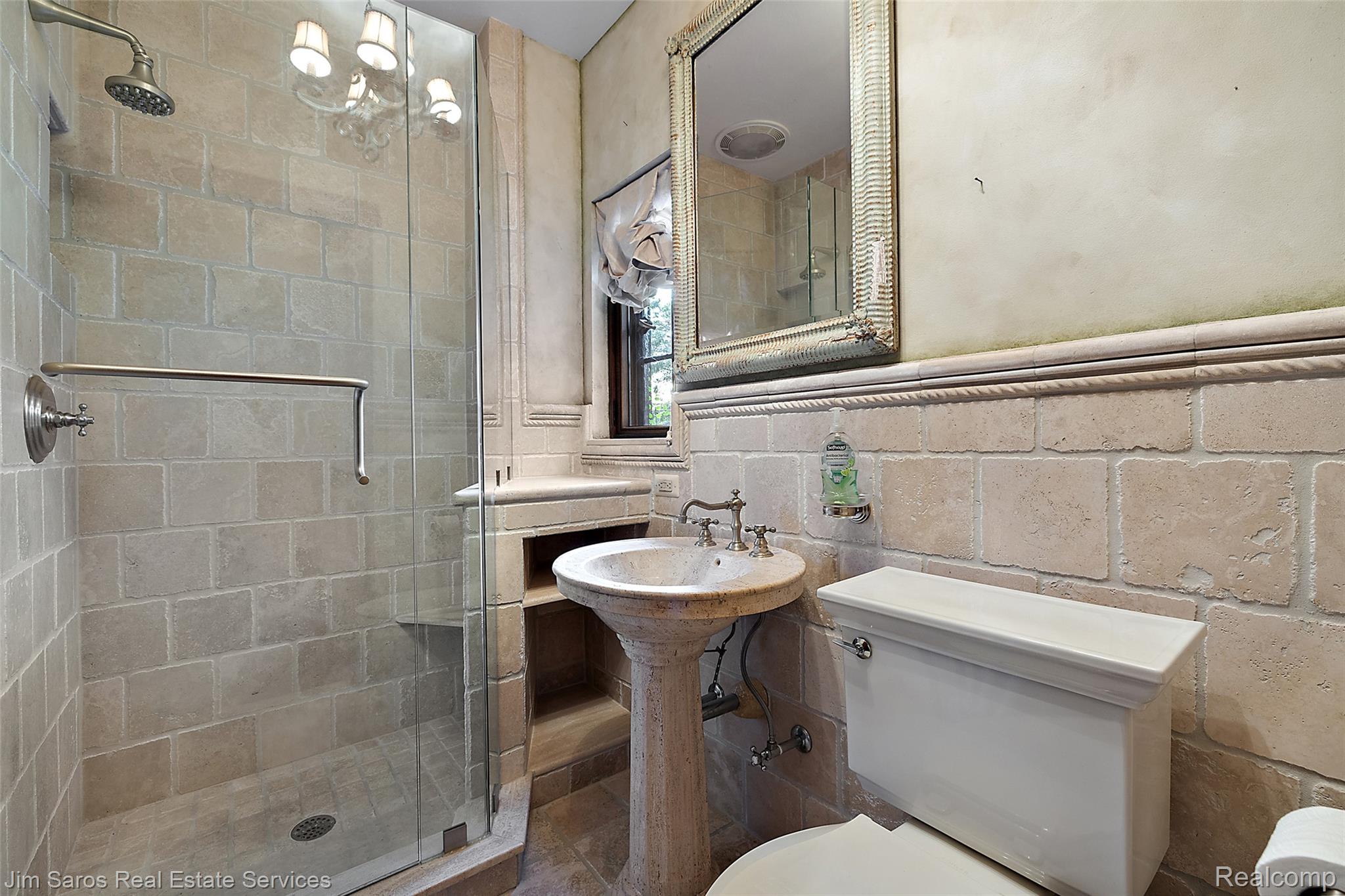 49016 Pointe Lakeview Drive