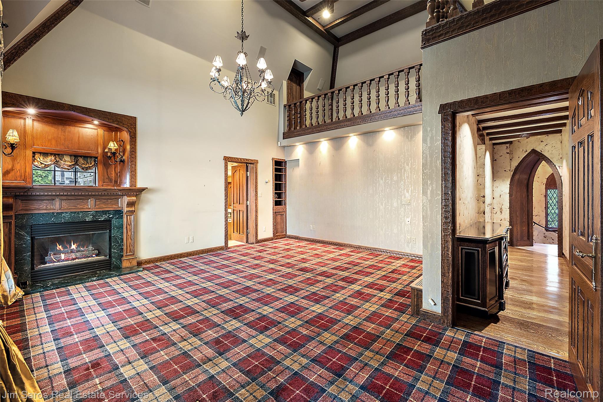 49016 Pointe Lakeview Drive