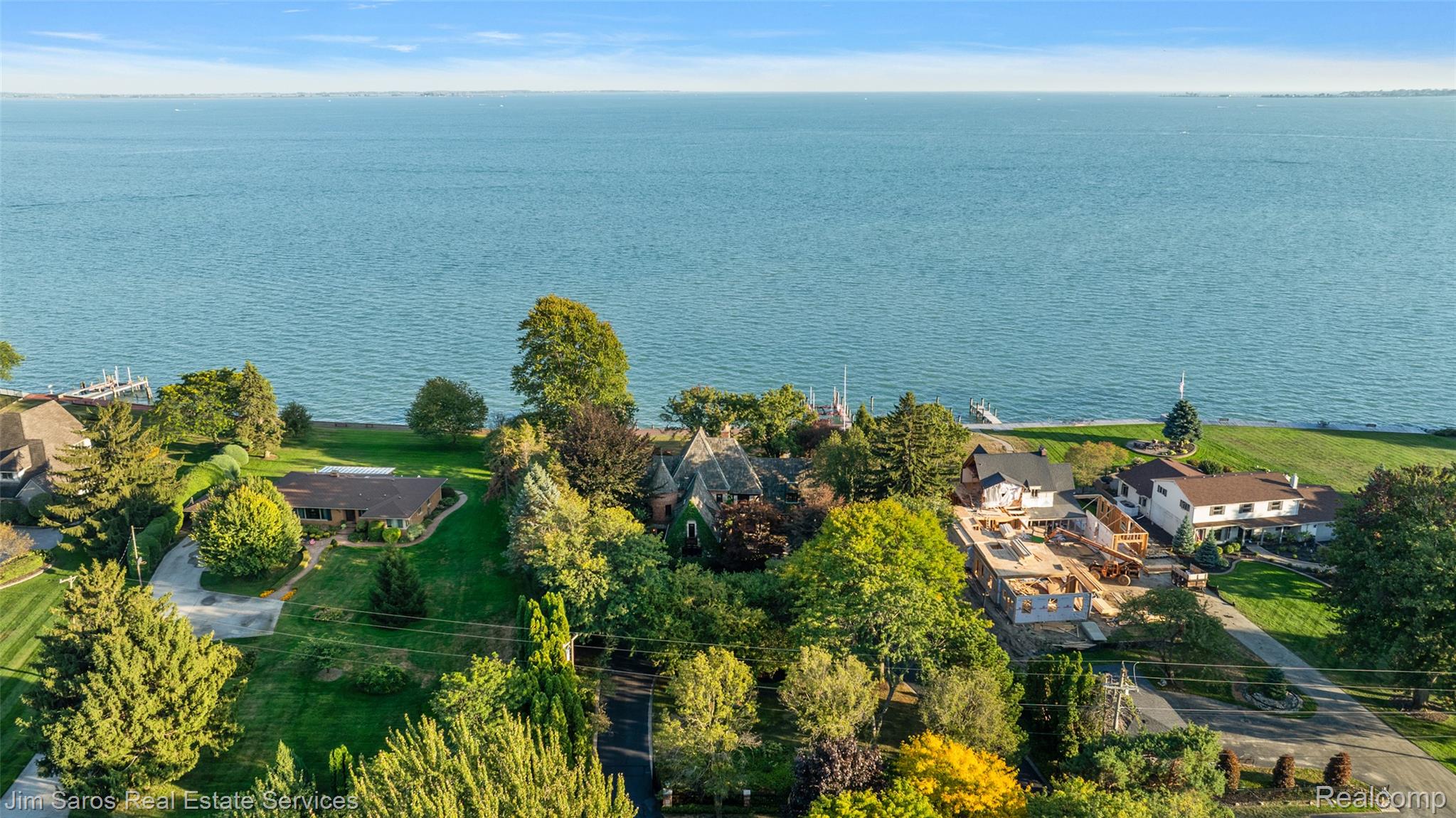 49016 Pointe Lakeview Drive