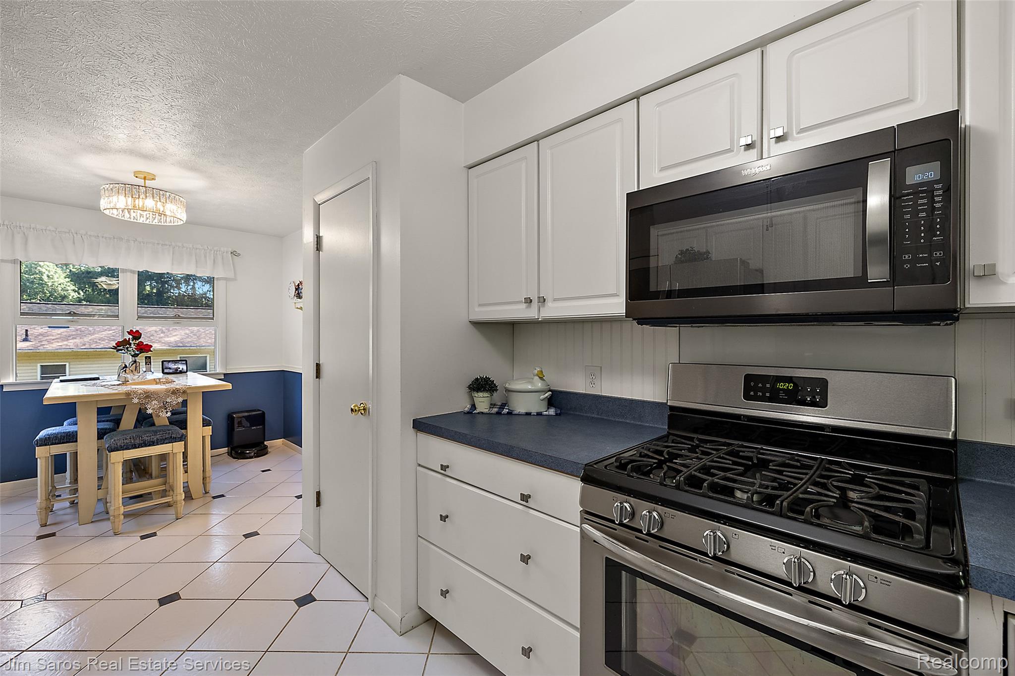 11113 Perch Lake Drive W