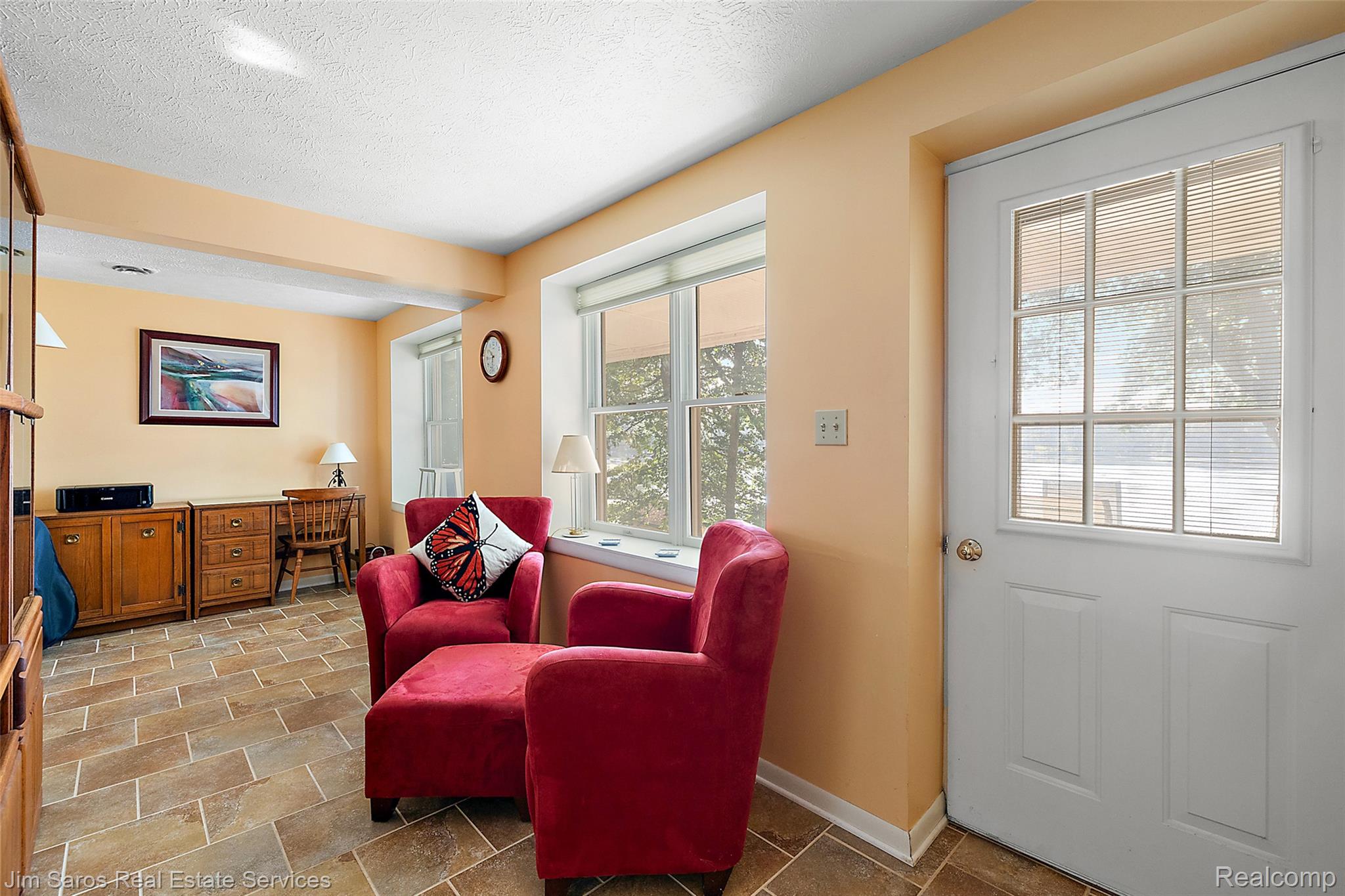 11113 Perch Lake Drive W