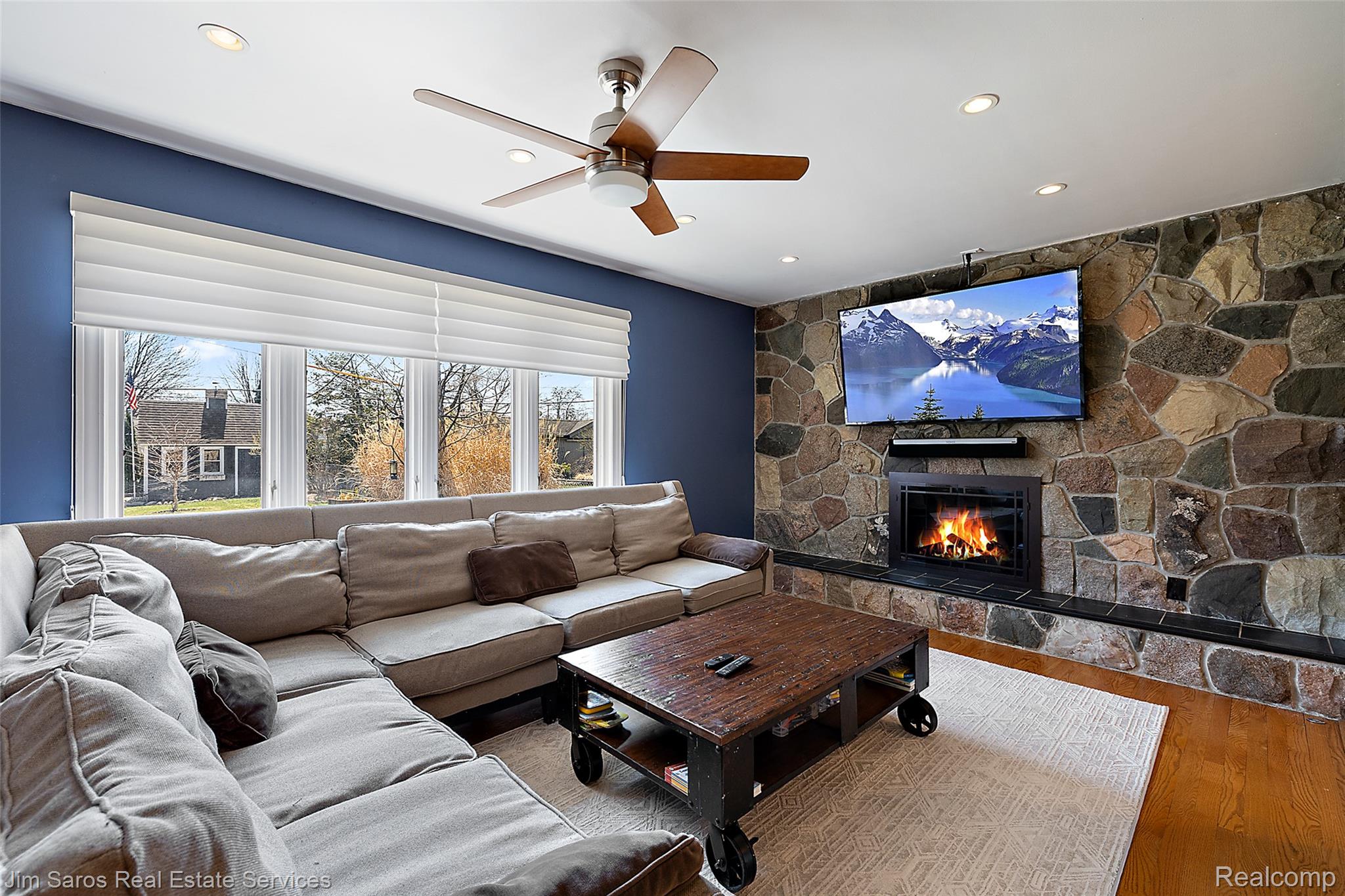 22416 Ardmore Park Drive