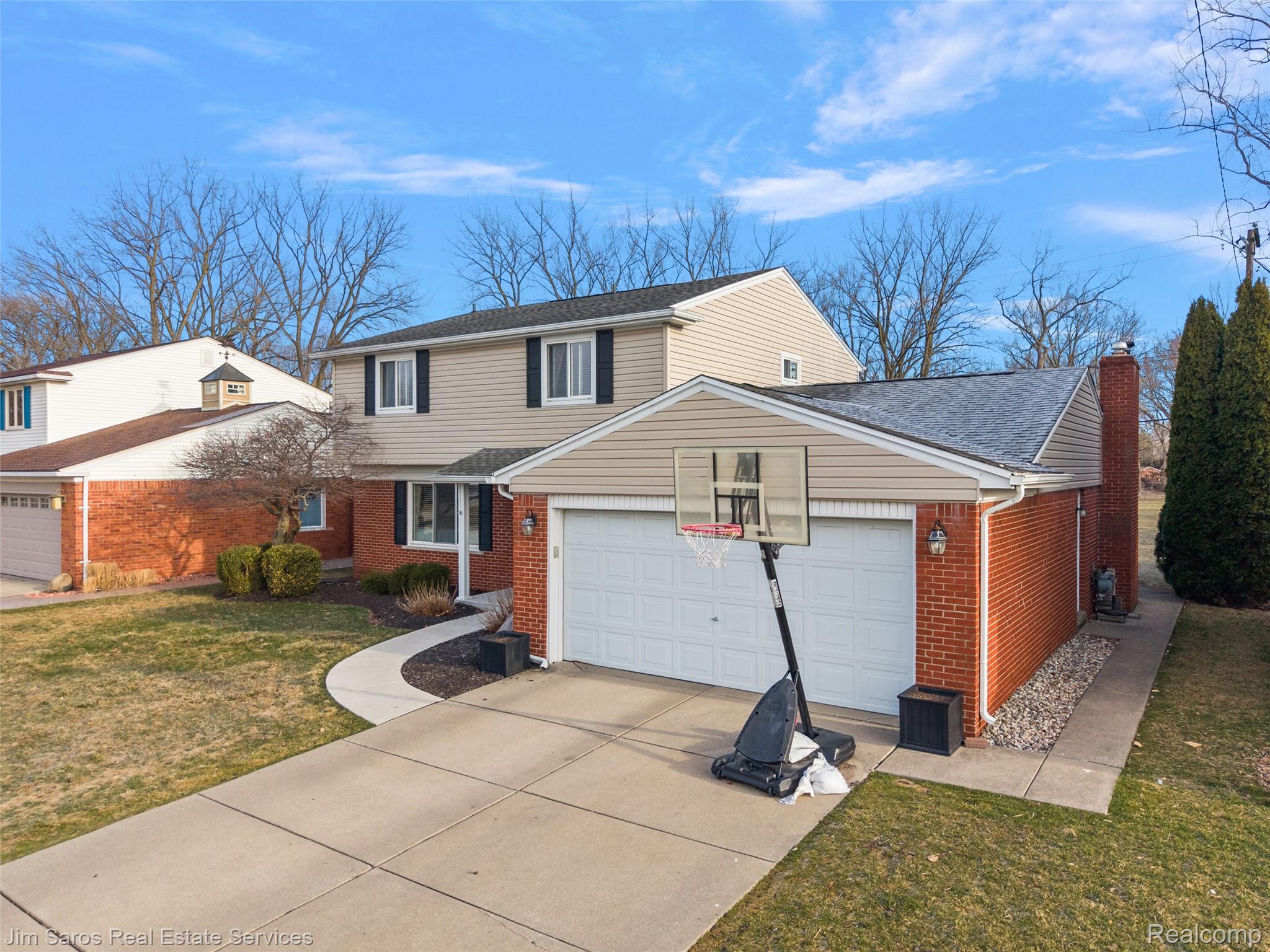 23333 N Colonial Court