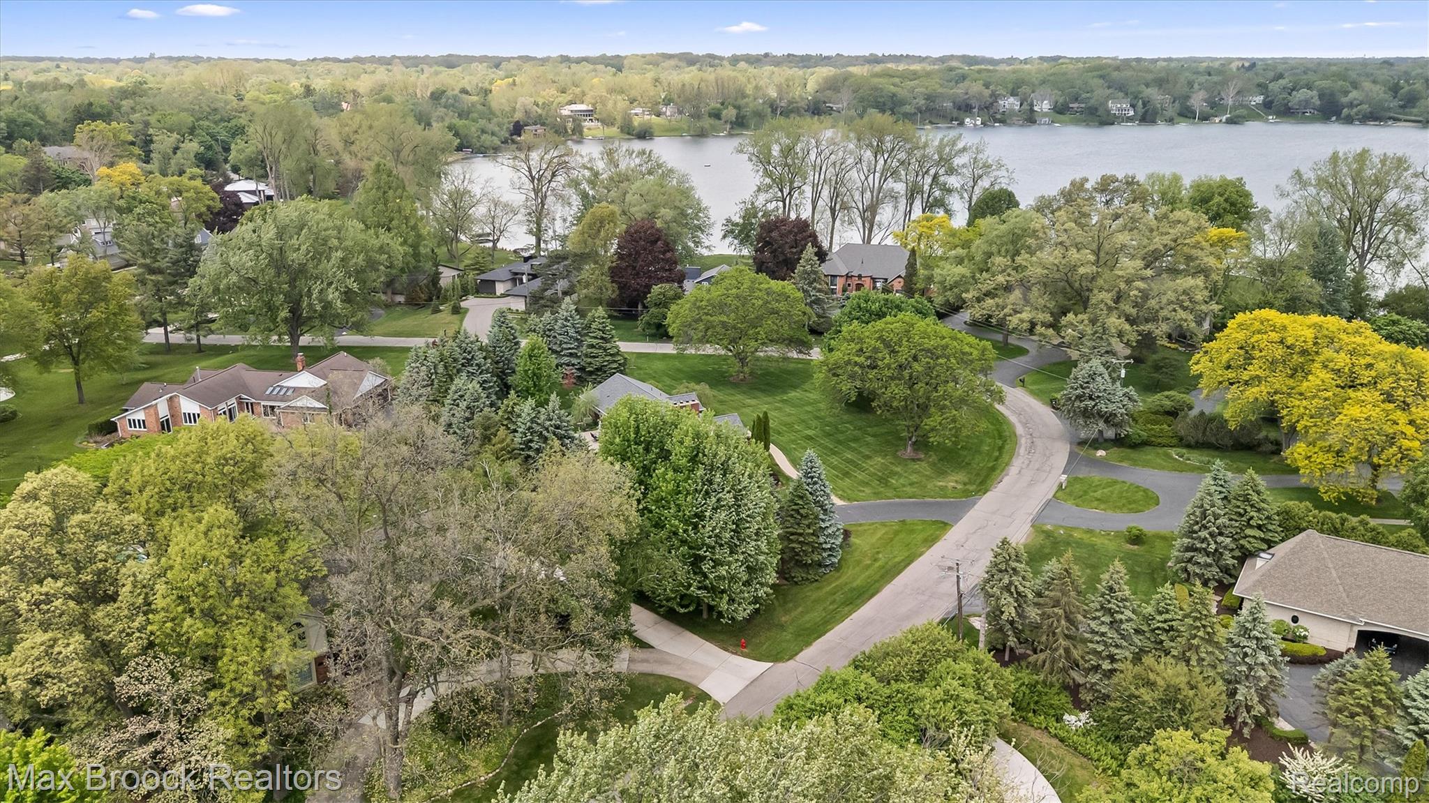 6280 Dakota Circle