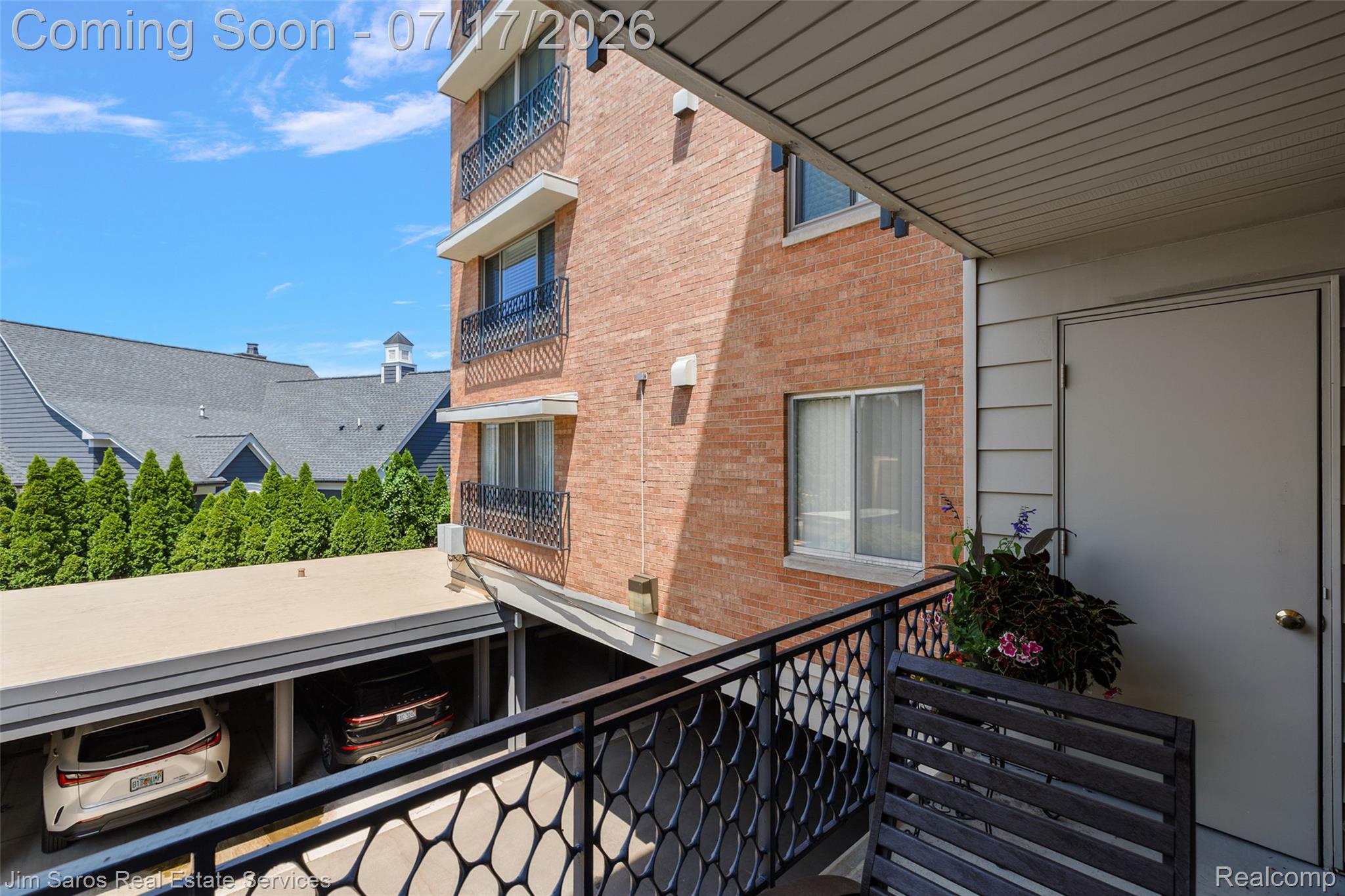 400 Southfield Road Unit: 1C