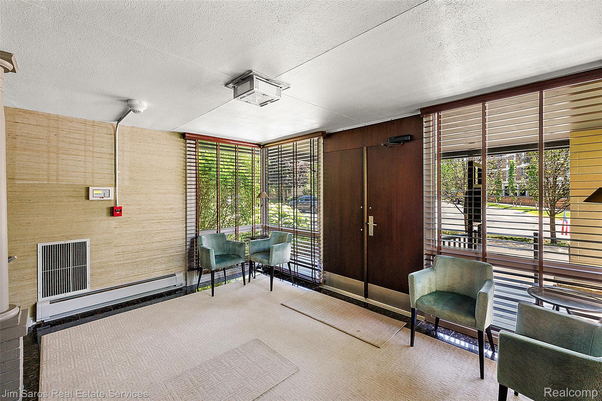 400 Southfield Road Unit 3