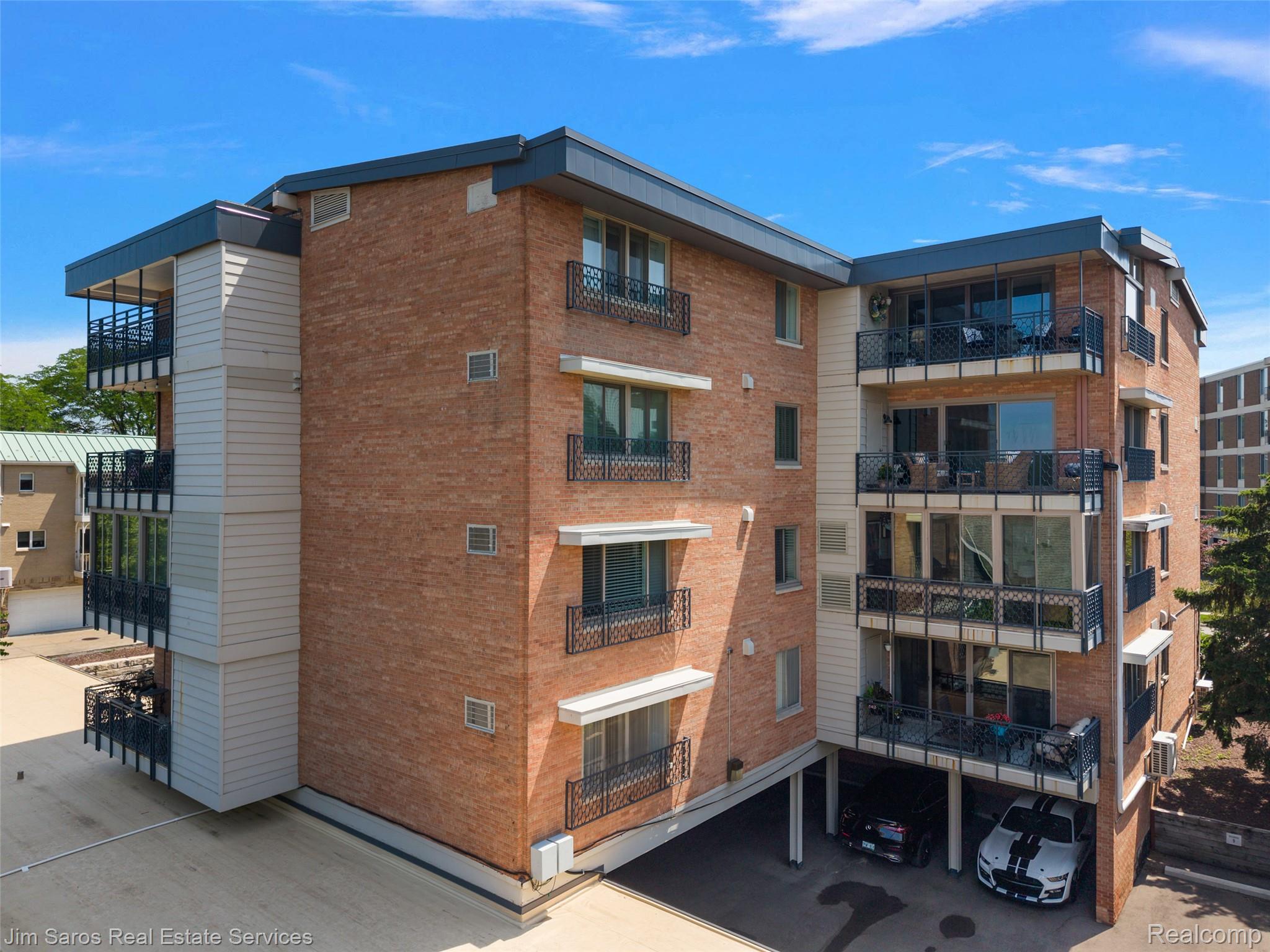 400 Southfield Road Unit 3