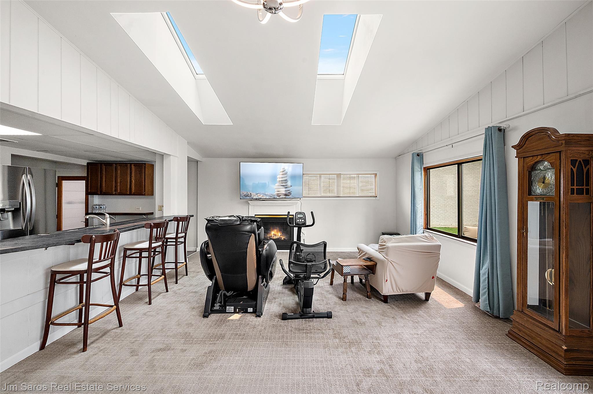 22510 Ardmore Park Drive