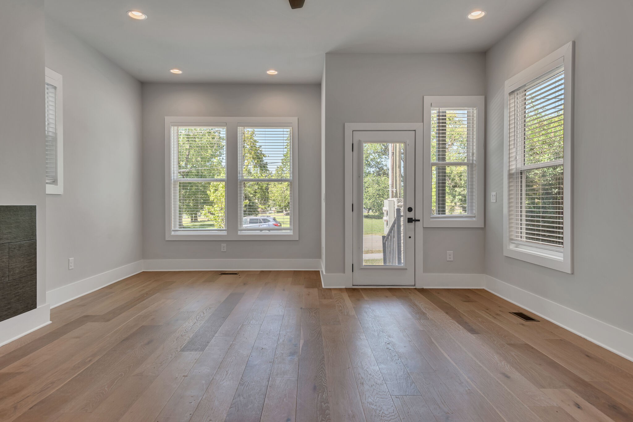 2014 14th Ave, N Unit: B
