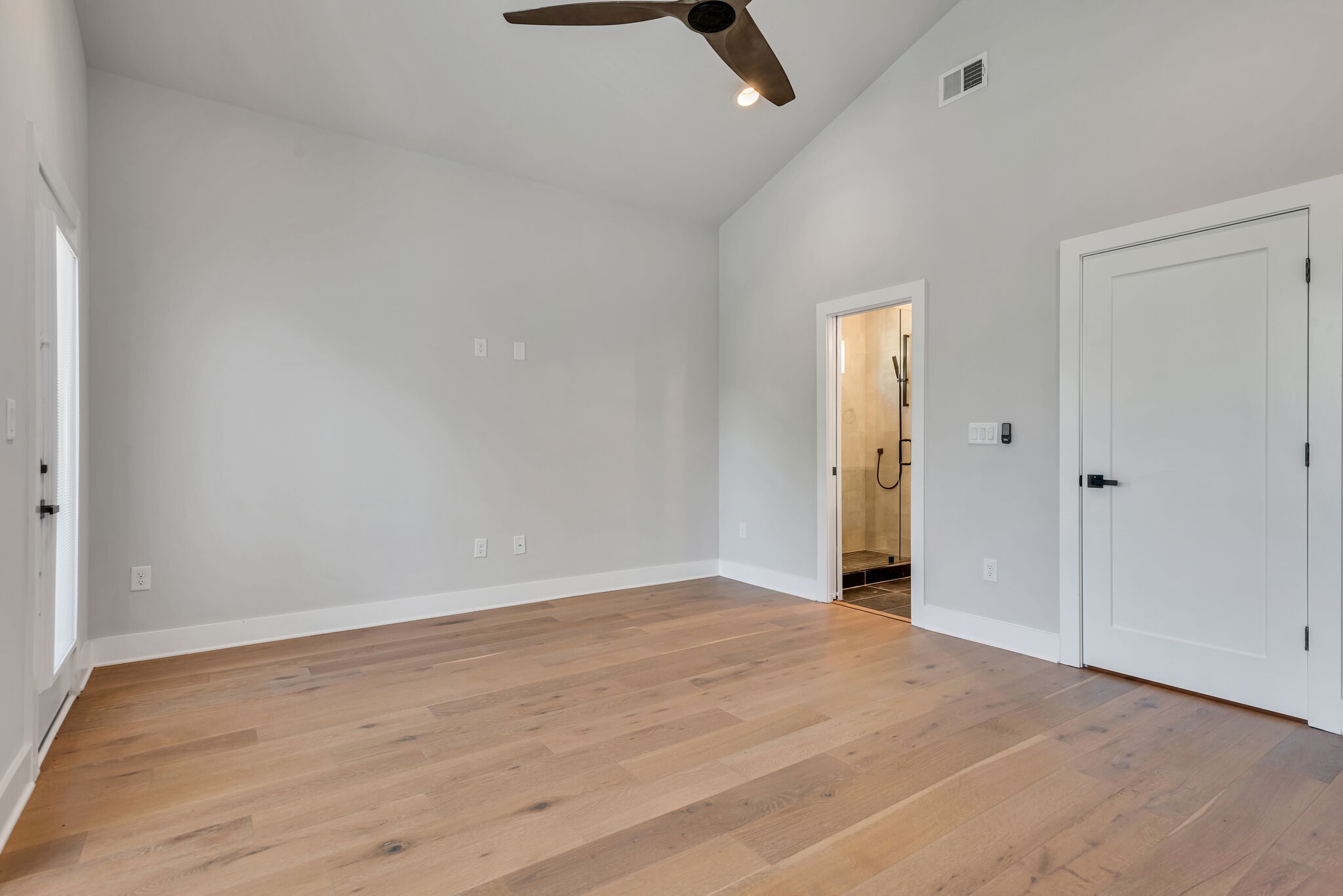 2014 14th Ave, N Unit: B