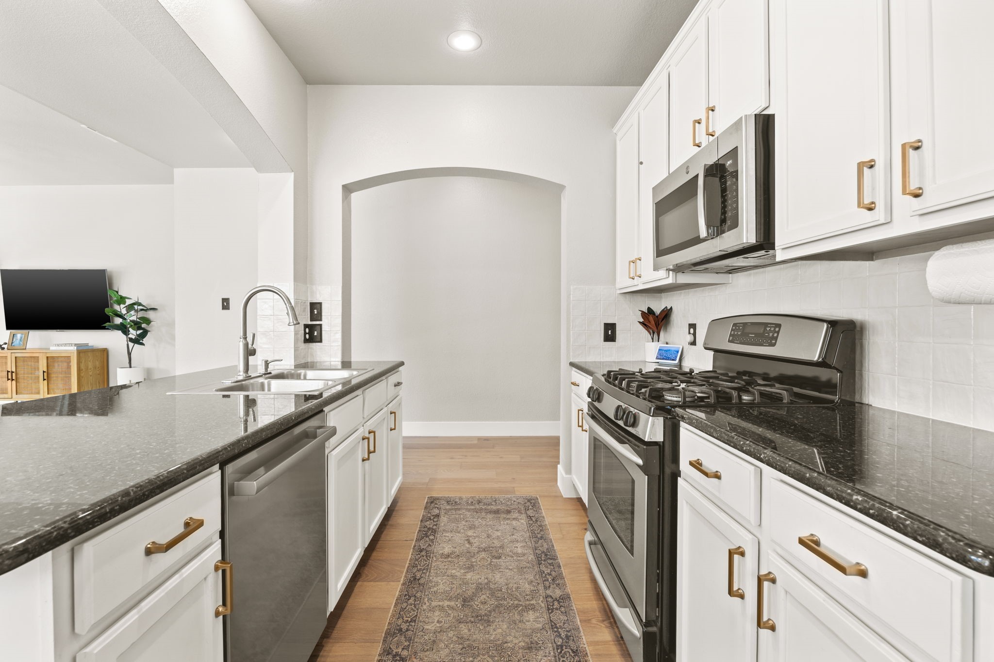 2441 Deerwood Drive