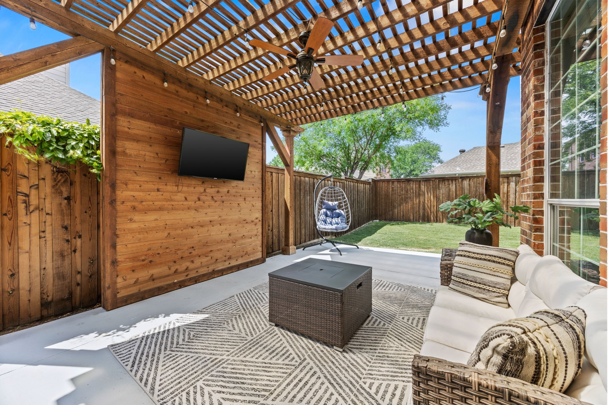 2441 Deerwood Drive