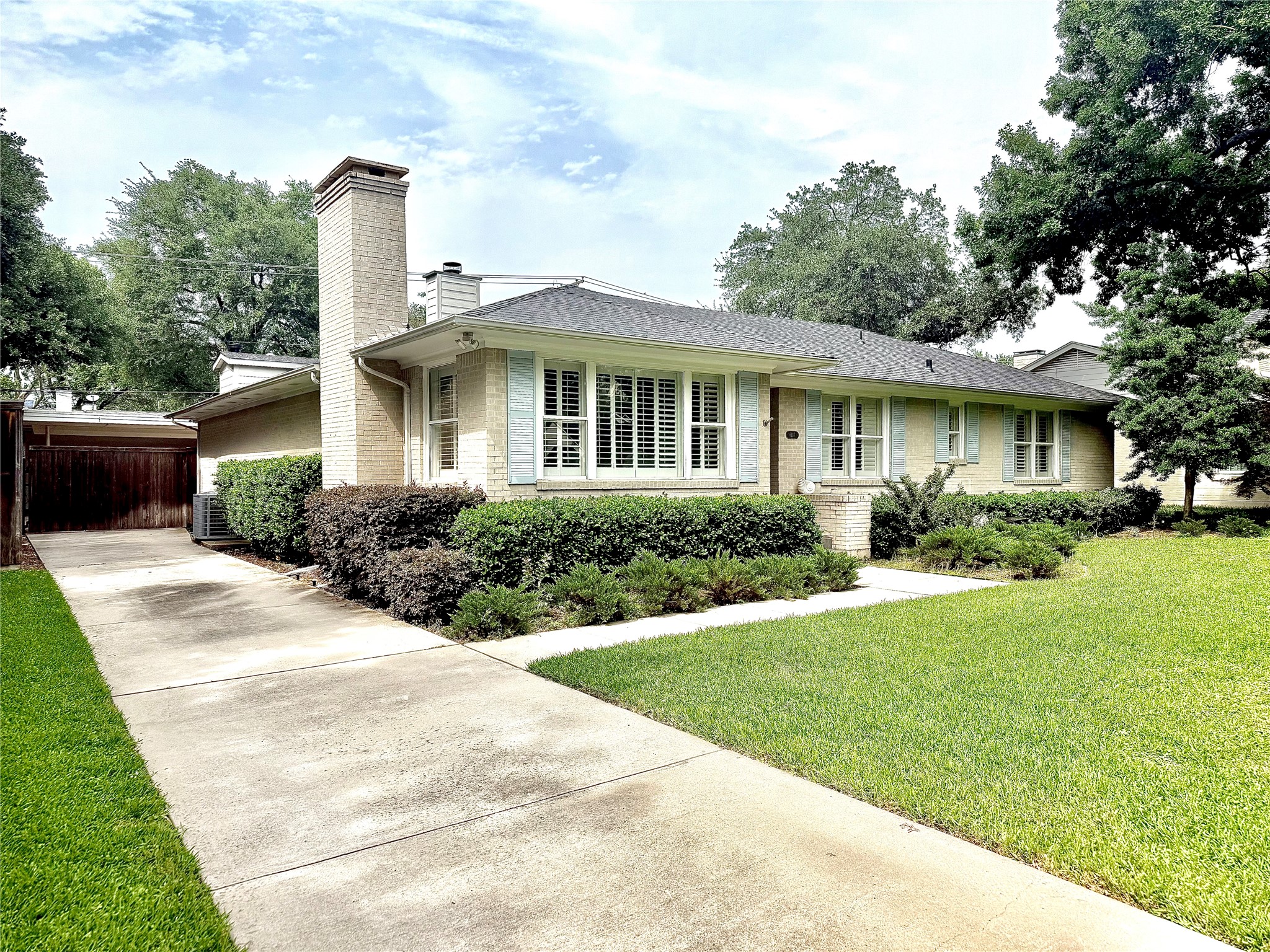 6117 Del Norte Lane