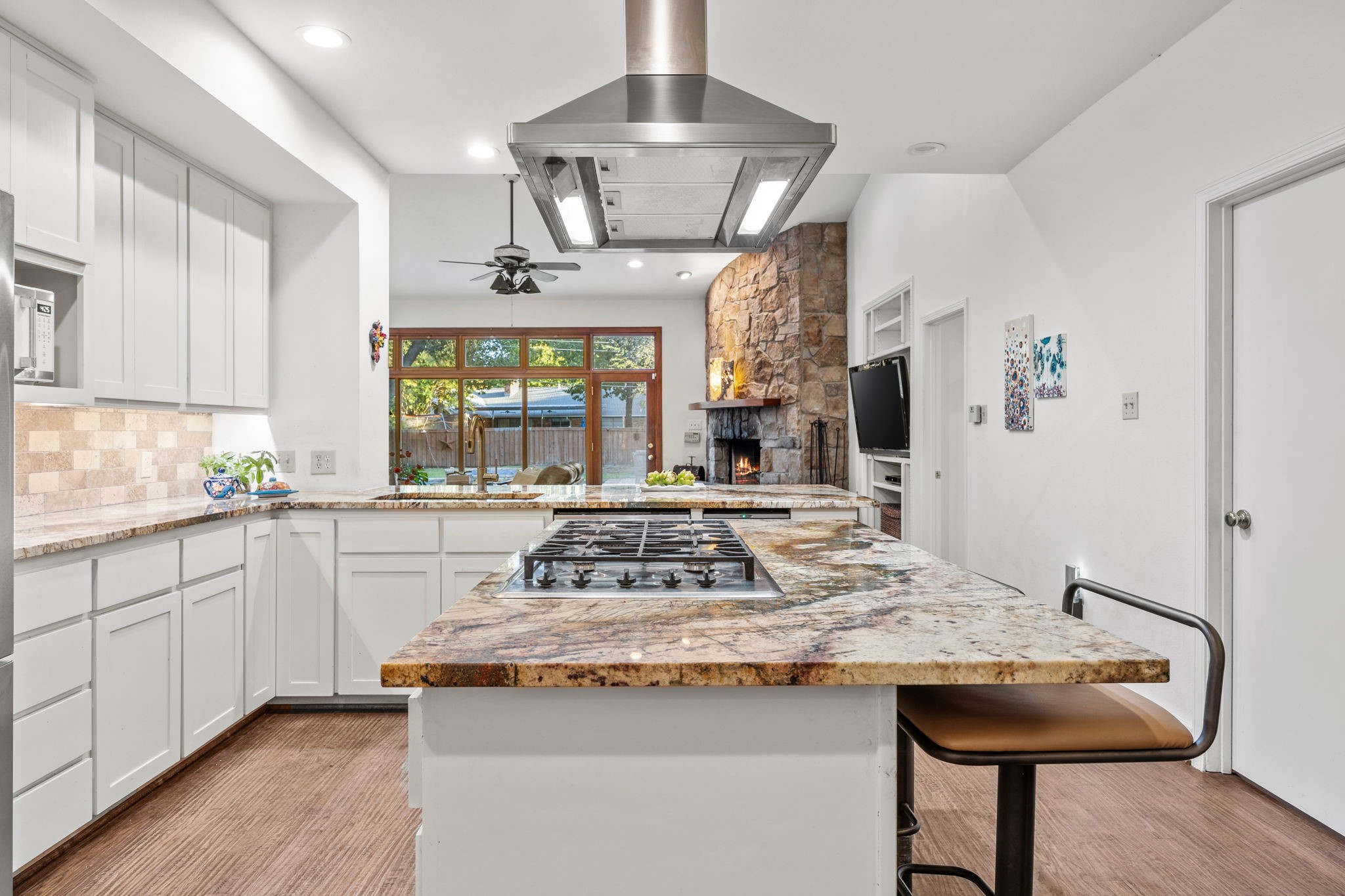 10710 Morning Glory Drive