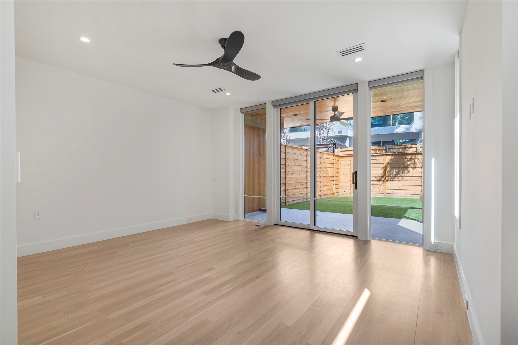 3619 Springbrook