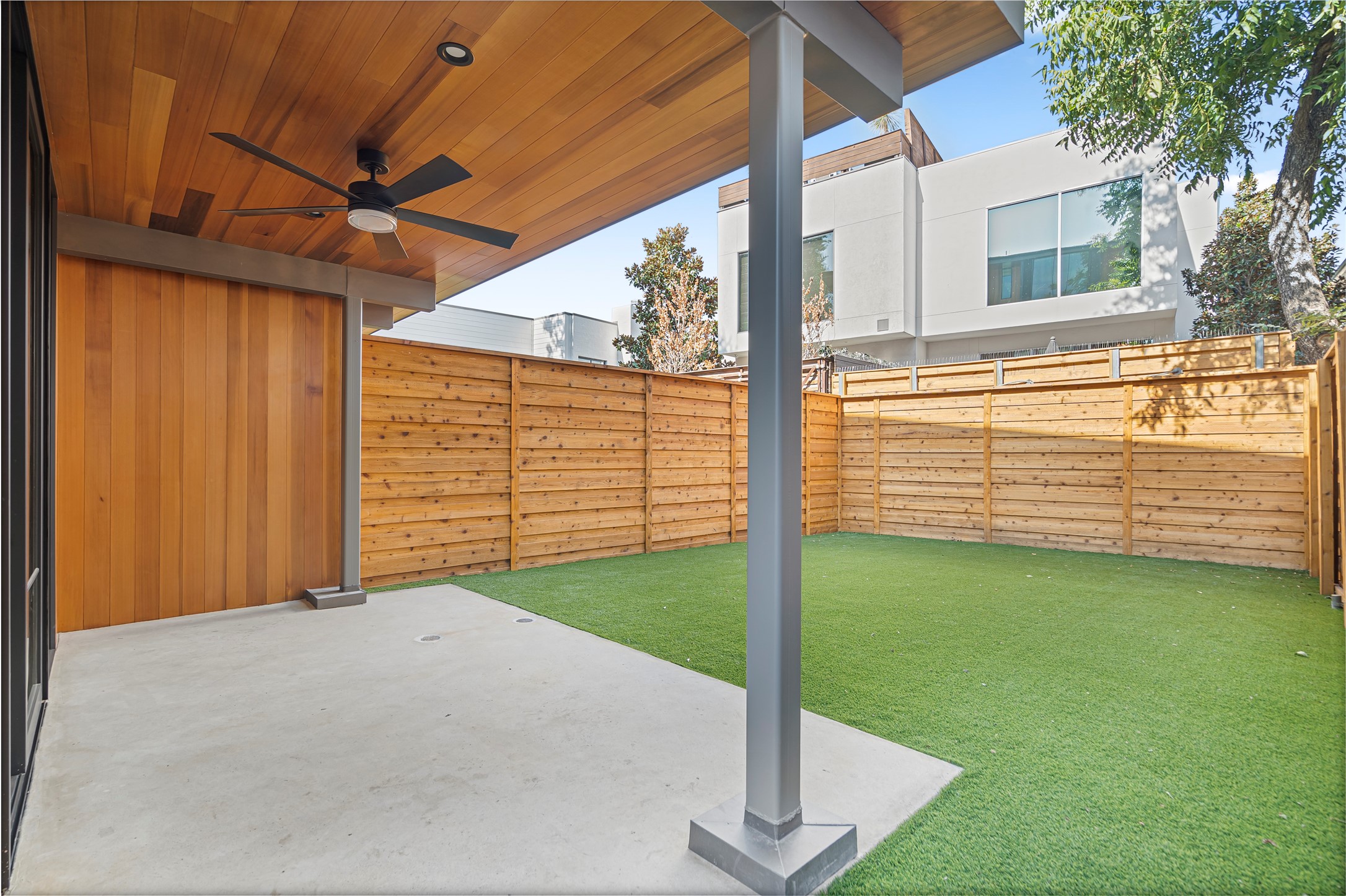 3619 Springbrook