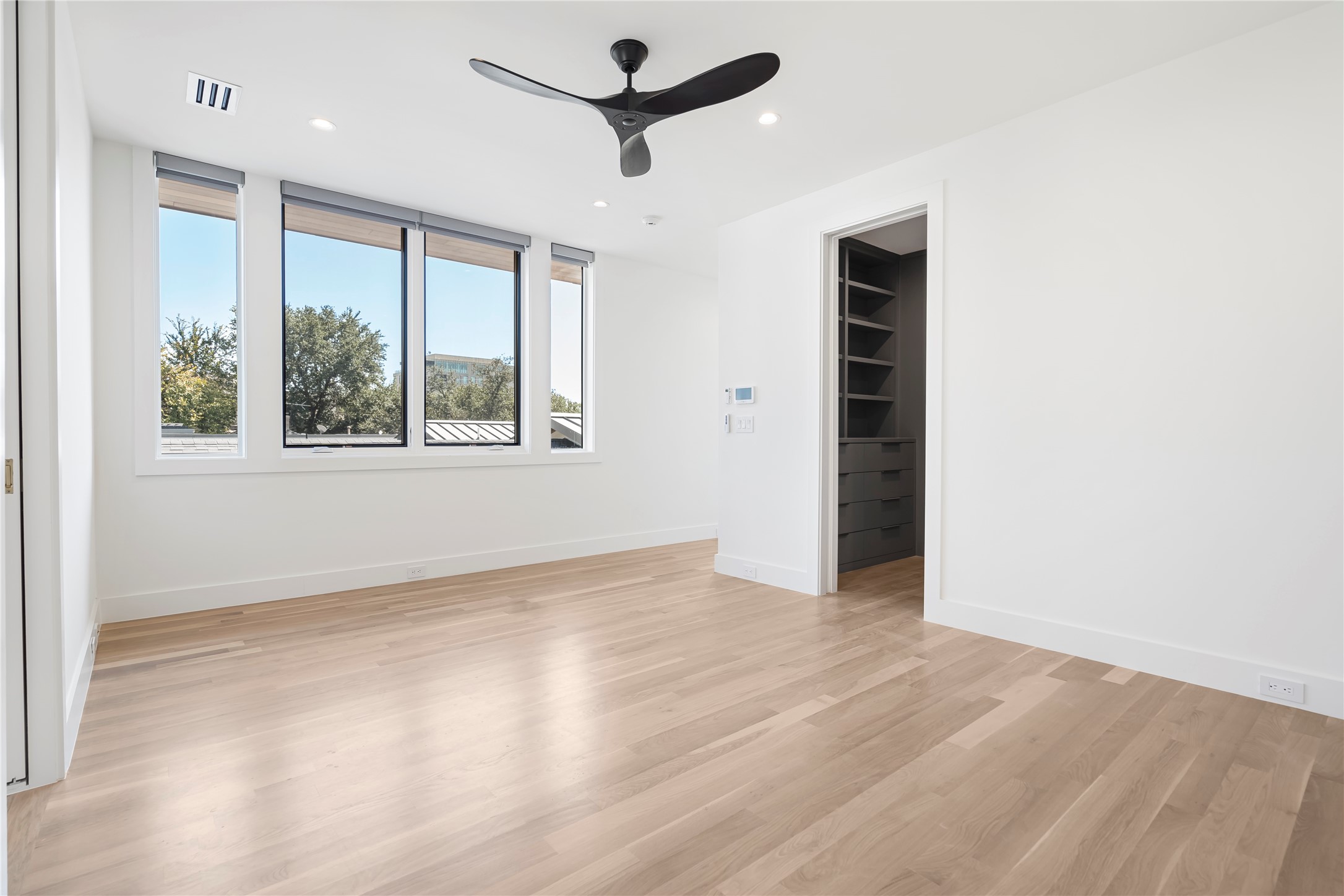 3619 Springbrook