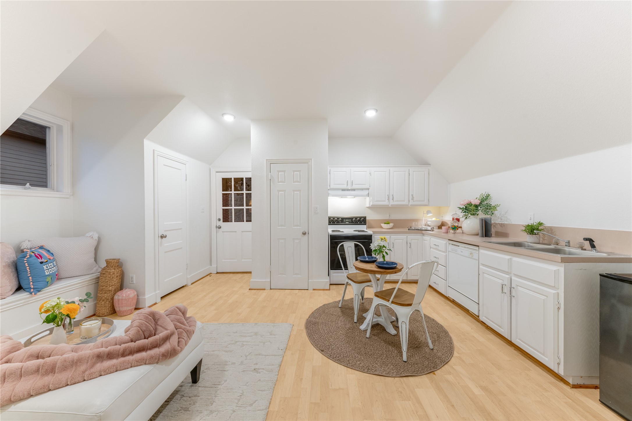 2909 Fondren Drive