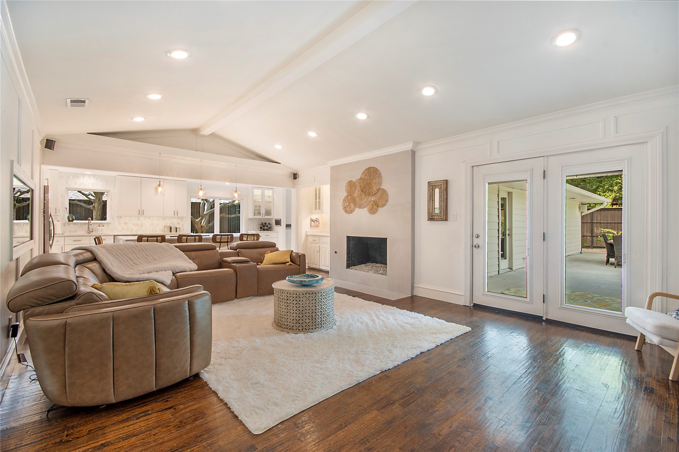 7449 Tophill Lane
