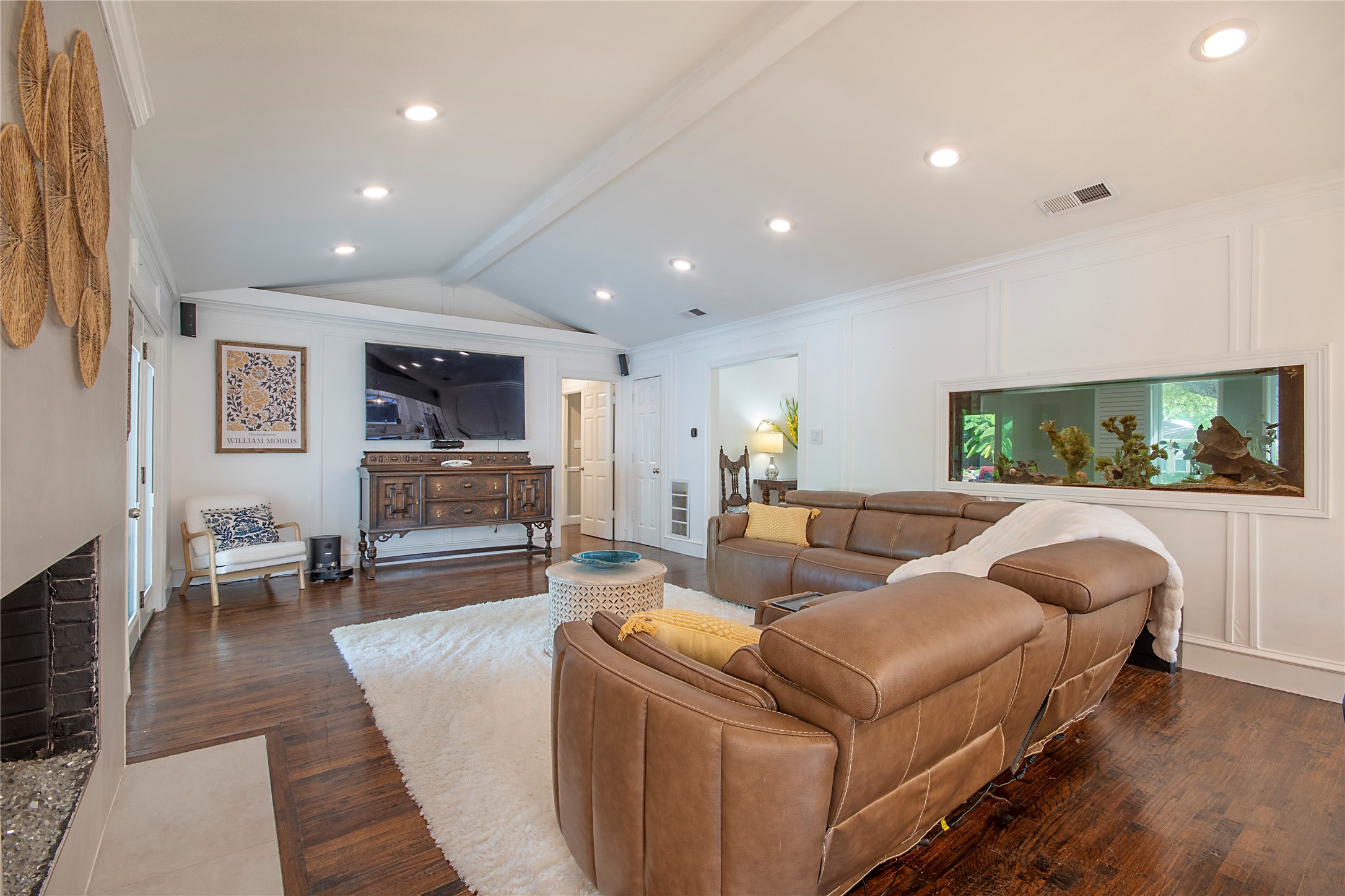 7449 Tophill Lane