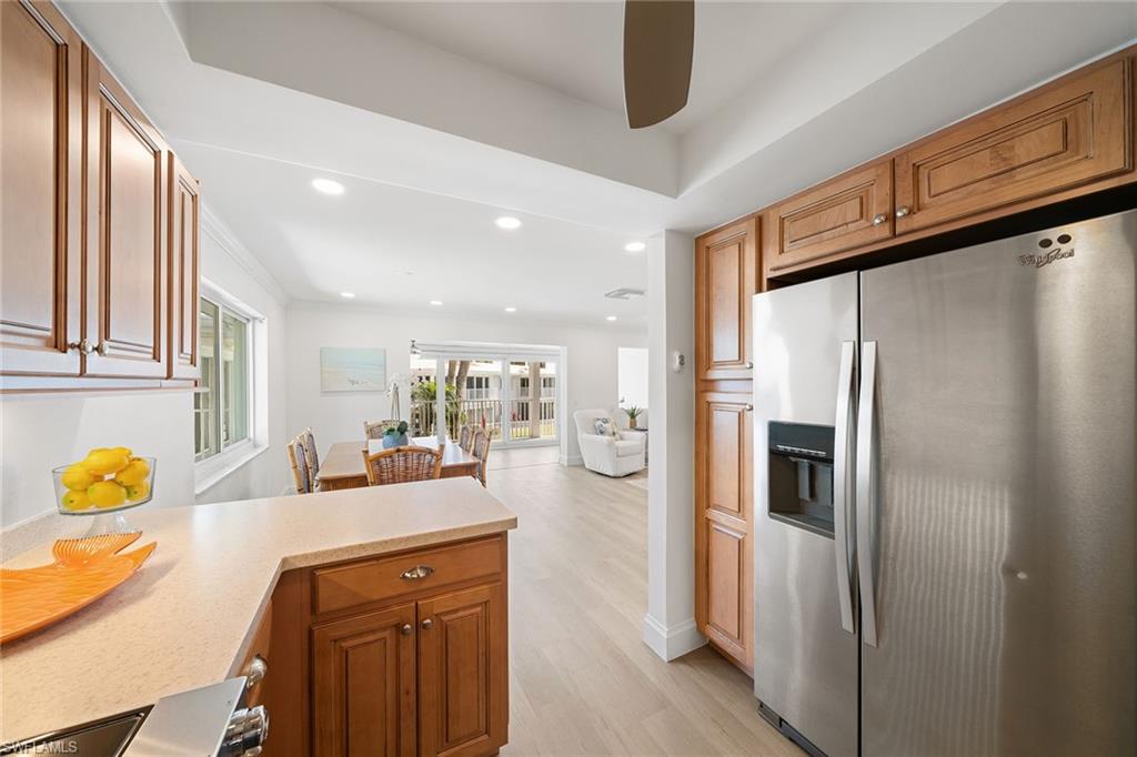 380 Harbour DR # 380