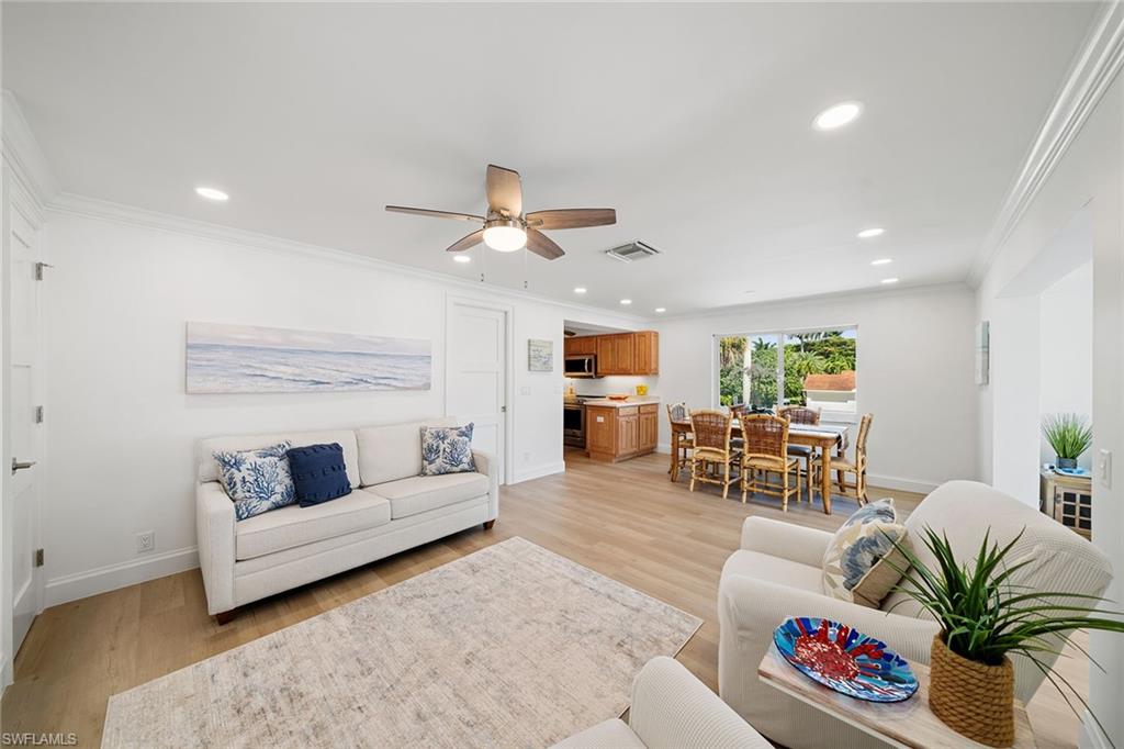 380 Harbour DR # 380