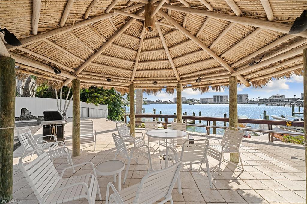 380 Harbour DR # 380