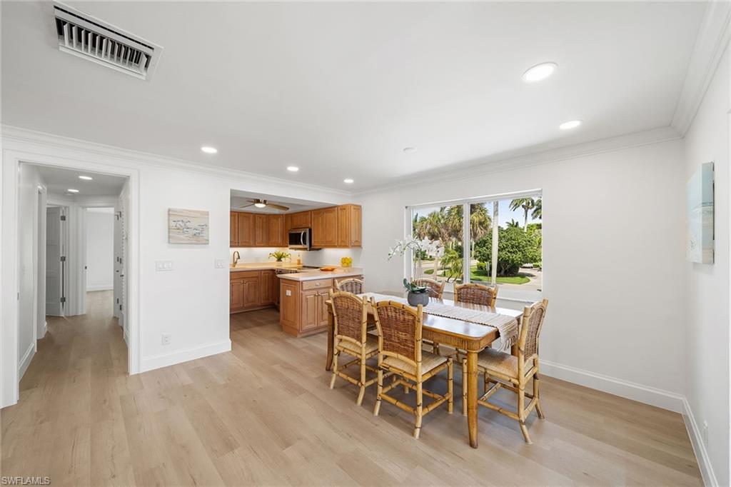 380 Harbour DR # 380