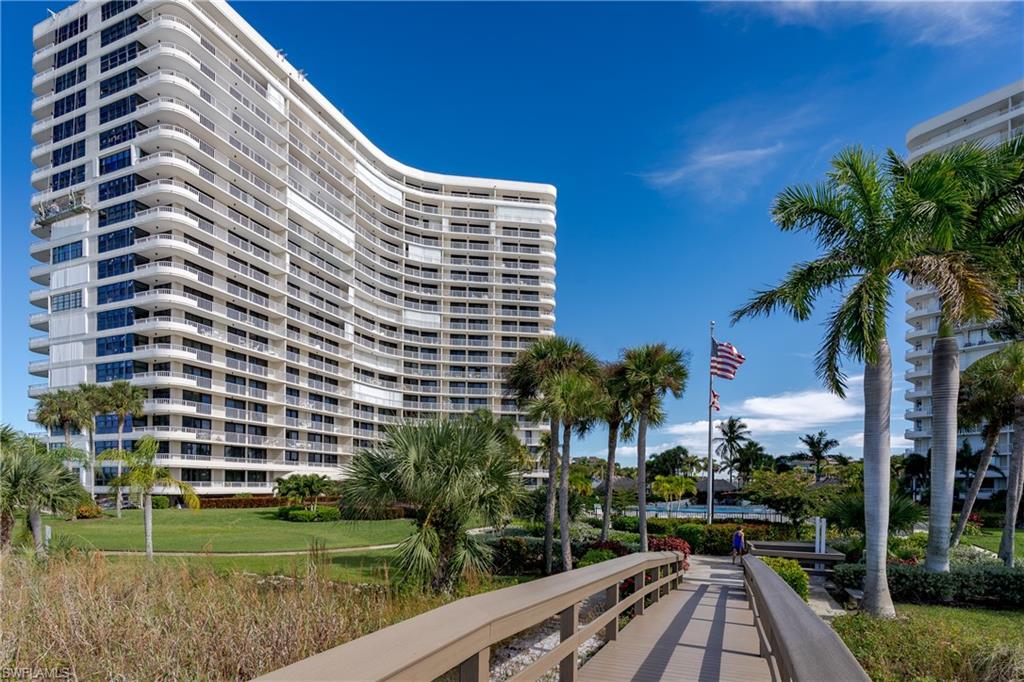 320 Seaview CT 1212