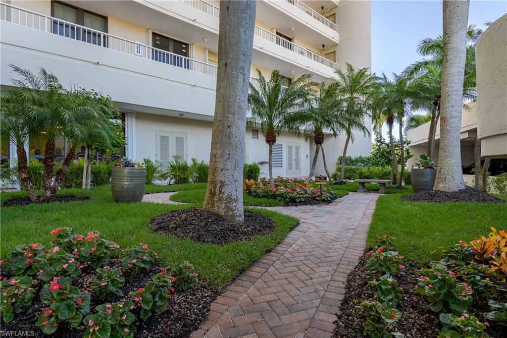 320 Seaview CT 1212