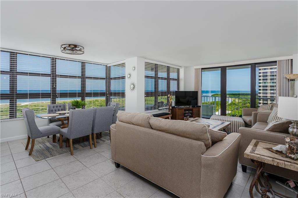 320 Seaview CT 1212