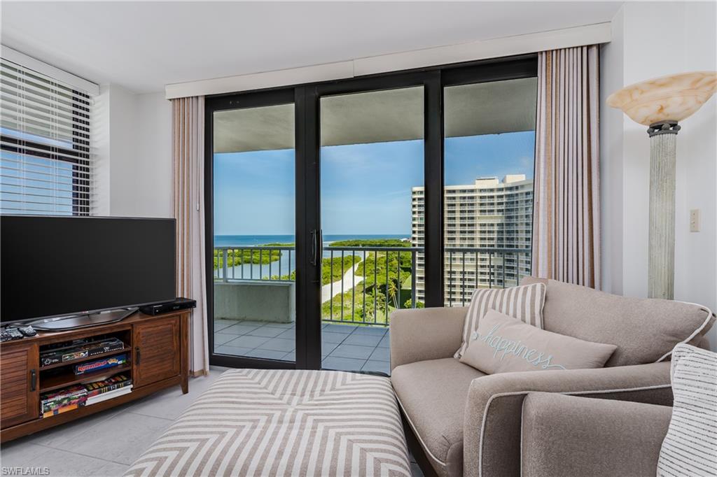 320 Seaview CT 1212