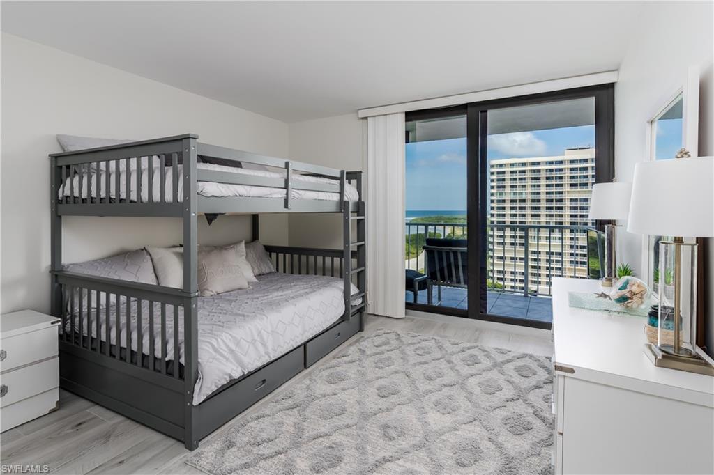 320 Seaview CT 1212