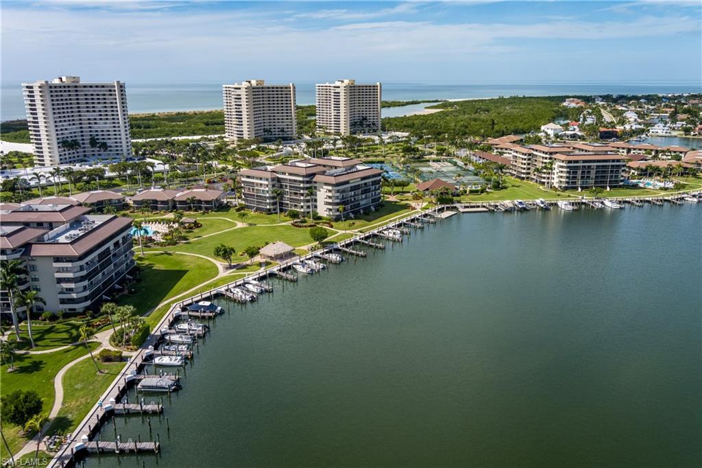 320 Seaview CT 1212