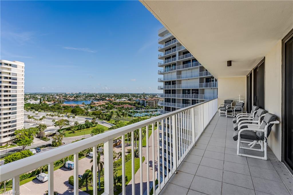 320 Seaview CT 1212
