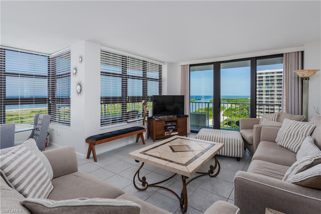 320 Seaview CT 1212