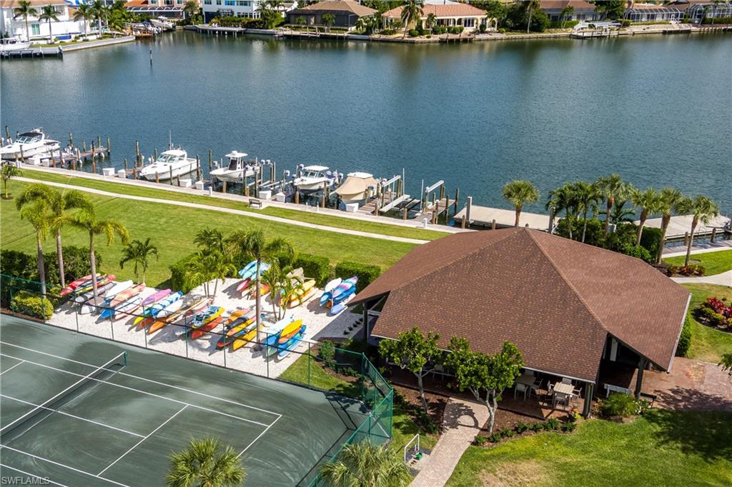 320 Seaview CT 1212