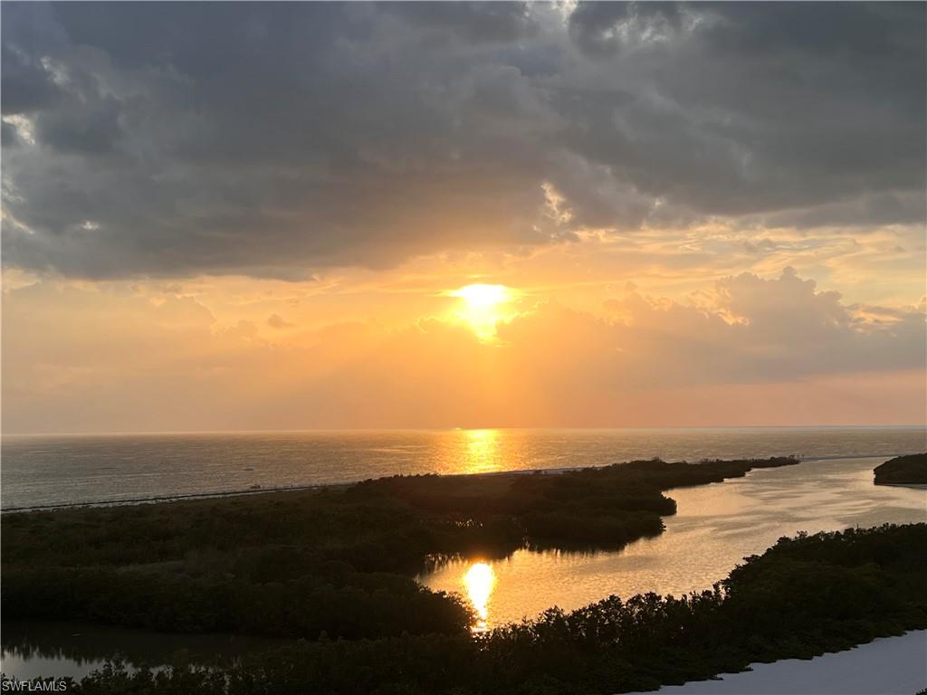 320 Seaview CT 1212