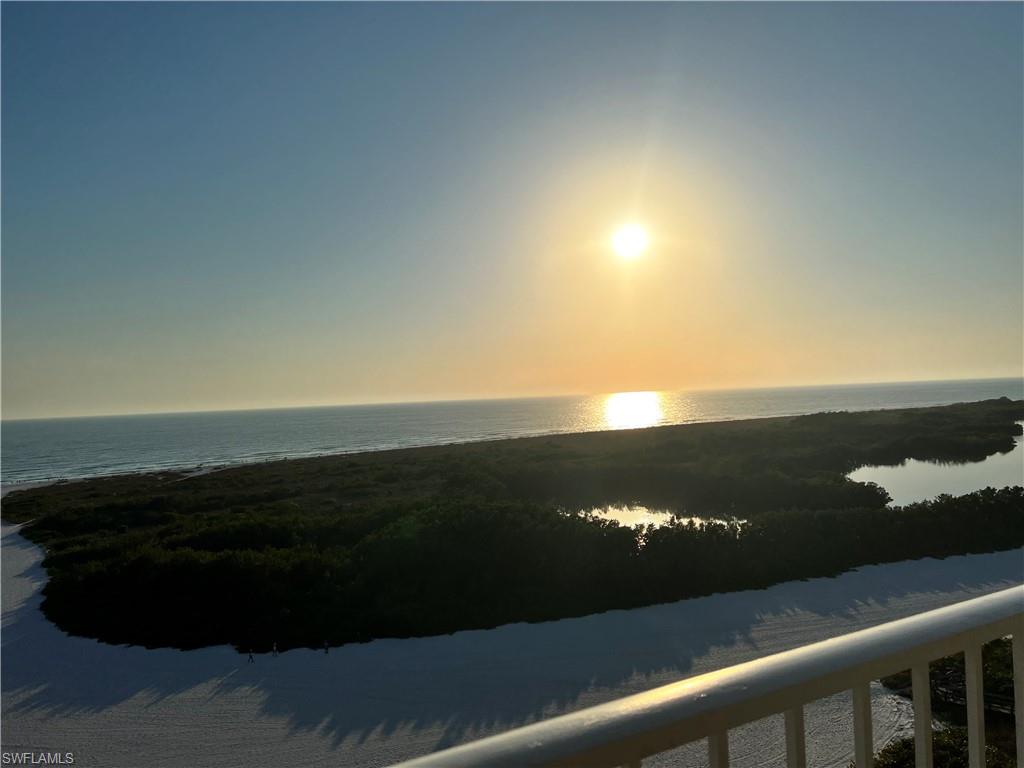 320 Seaview CT 1212