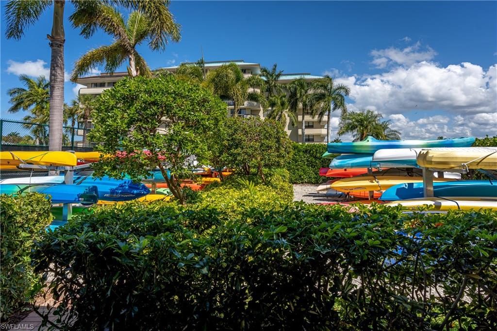 320 Seaview CT 1212