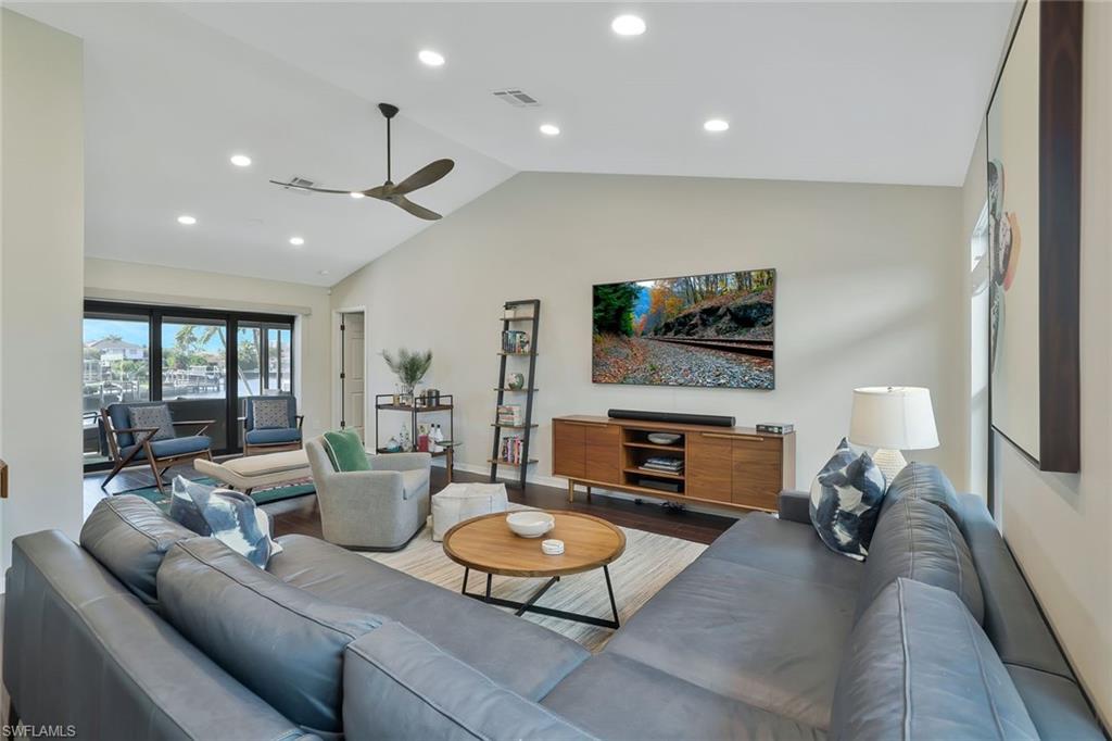 50 Copperfield CT