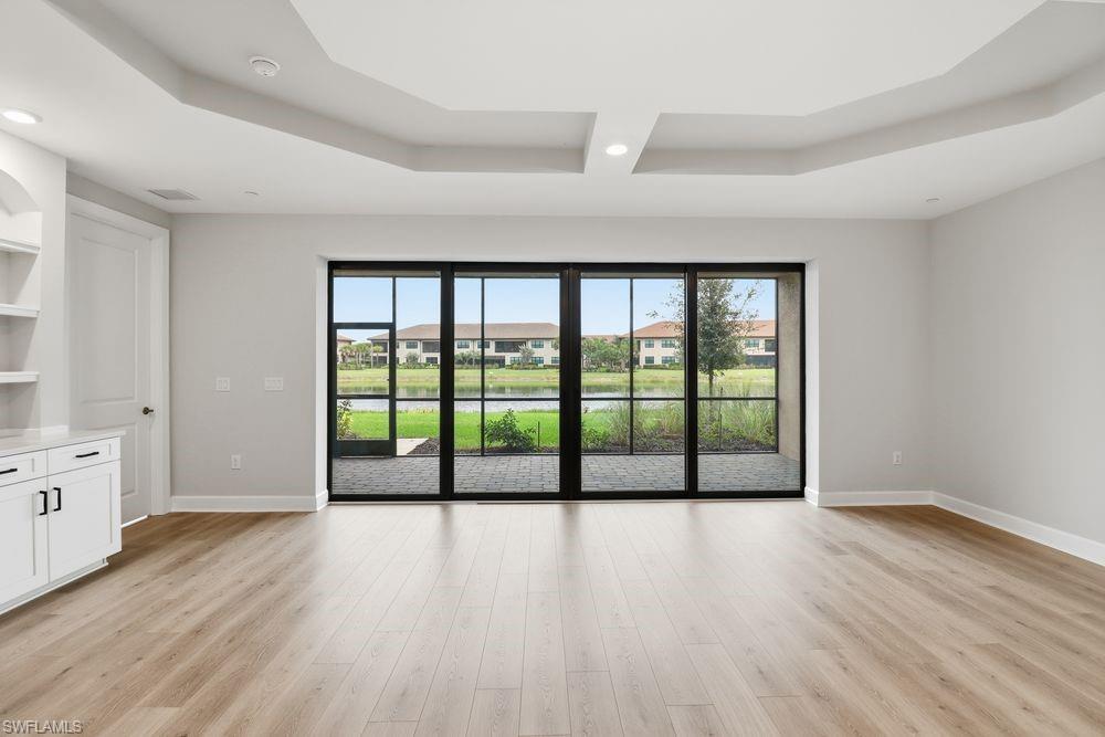 15323 Lucerna ST 102