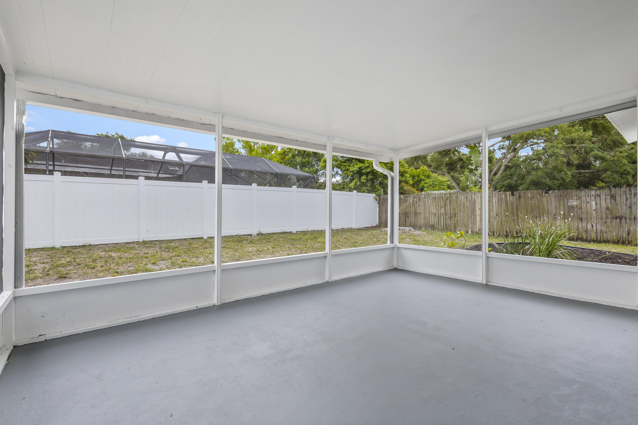 2013 Alexander Drive