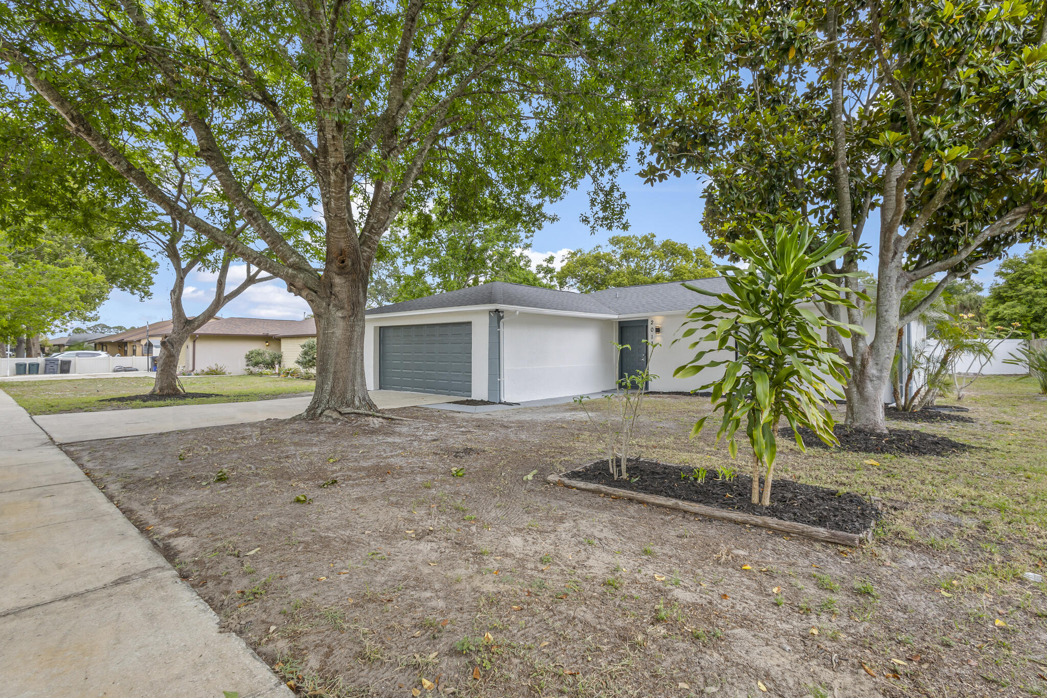 2013 Alexander Drive